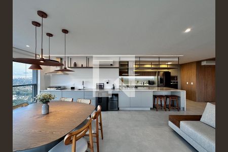 Sala de apartamento à venda com 3 quartos, 131m² em Campo Belo, São Paulo