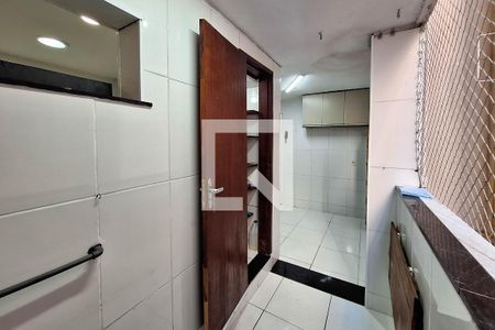 Área de Serviço de apartamento para alugar com 3 quartos, 60m² em Santa Rosa, Niterói