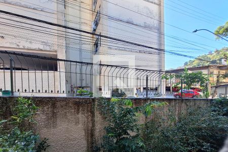 Sala de apartamento para alugar com 3 quartos, 60m² em Santa Rosa, Niterói