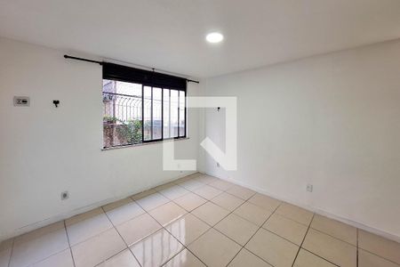 Sala de apartamento para alugar com 3 quartos, 60m² em Santa Rosa, Niterói