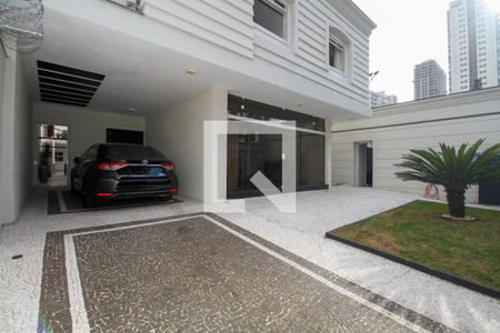 Garagem (2 para Carros) de casa à venda com 4 quartos, 1300m² em Jardim das Bandeiras, São Paulo