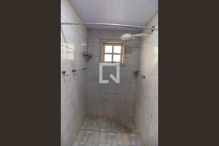 Banheiro de casa para alugar com 1 quarto, 50m² em Maria Paula, Niterói