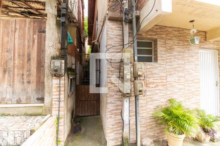 Fachada de casa para alugar com 1 quarto, 50m² em Maria Paula, Niterói