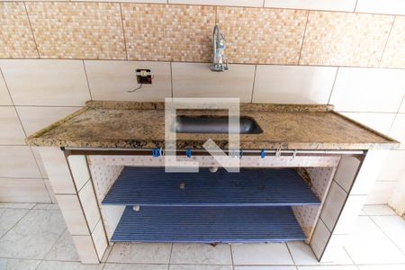Cozinha de casa para alugar com 1 quarto, 50m² em Maria Paula, Niterói