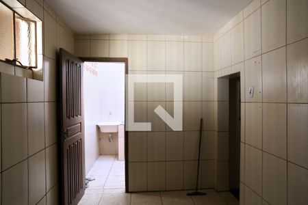 Cozinha de casa à venda com 2 quartos, 160m² em Ipiranga, Belo Horizonte