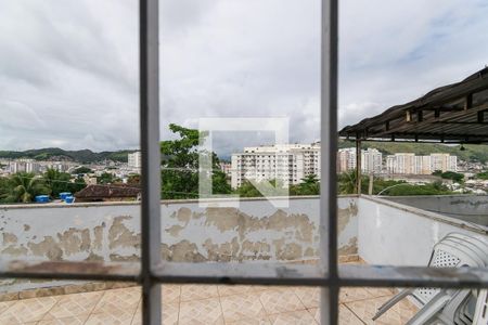 Vista de casa à venda com 3 quartos, 110m² em Irajá, Rio de Janeiro