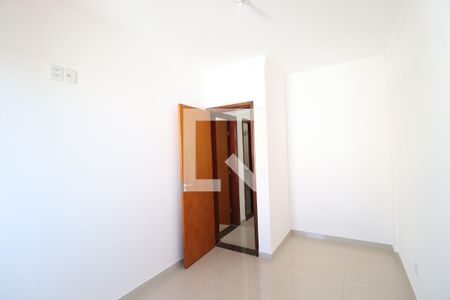 Suíte de apartamento para alugar com 2 quartos, 59m² em Santa Mônica, Uberlândia