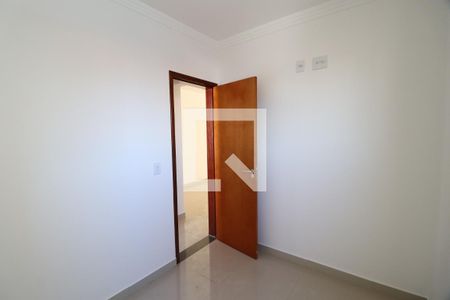 Quarto 1 de apartamento para alugar com 2 quartos, 60m² em Santa Mônica, Uberlândia