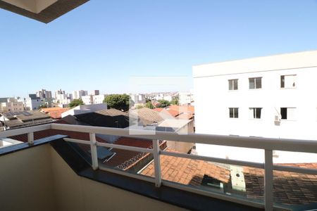 Quarto 2 - Suíte - Sacada de apartamento para alugar com 2 quartos, 60m² em Santa Mônica, Uberlândia