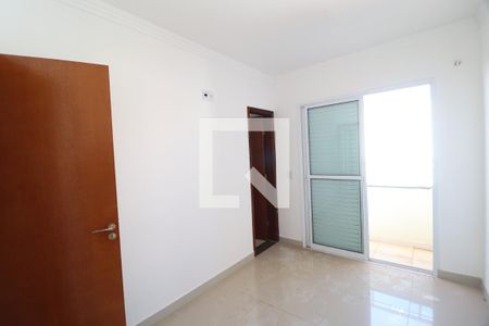 Quarto 2 - Suíte de apartamento para alugar com 2 quartos, 60m² em Santa Mônica, Uberlândia