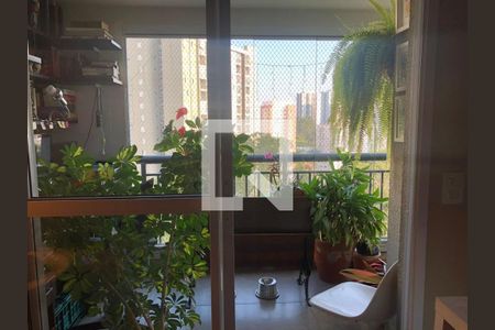 Foto 01 de apartamento à venda com 3 quartos, 70m² em Parque Reboucas, São Paulo