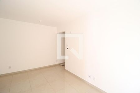 Sala de apartamento para alugar com 2 quartos, 60m² em Santa Mônica, Uberlândia