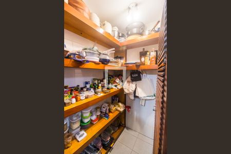 Cozinha de casa de condomínio à venda com 4 quartos, 320m² em Residencial Dez (alphaville), Santana de Parnaíba