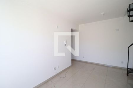 Sala de apartamento para alugar com 2 quartos, 116m² em Santa Mônica, Uberlândia