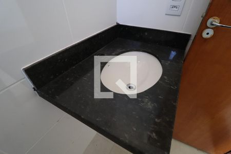 Banheiro do Terraço de apartamento para alugar com 2 quartos, 116m² em Santa Mônica, Uberlândia