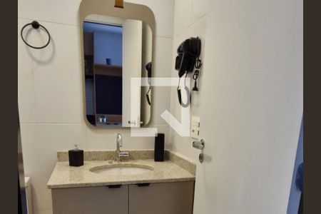 Banheiro de kitnet/studio para alugar com 1 quarto, 27m² em Pompeia, São Paulo