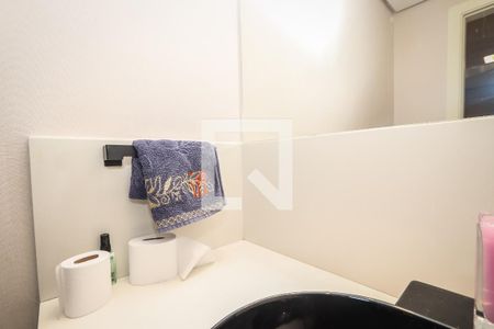 Lavabo de apartamento à venda com 3 quartos, 152m² em Vila Suzana, São Paulo