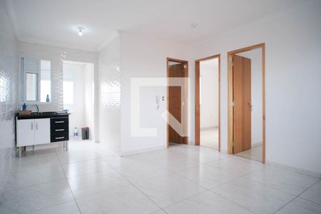 Sala/Cozinha de apartamento para alugar com 2 quartos, 42m² em Cidade Antônio Estêvão de Carvalho, São Paulo