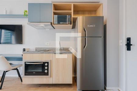 Cozinha de apartamento para alugar com 1 quarto, 25m² em Pinheiros, São Paulo