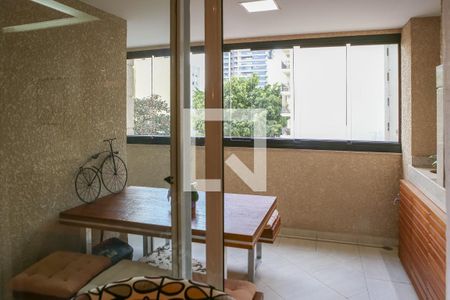 Varanda Gourmet de apartamento à venda com 3 quartos, 135m² em Perdizes, São Paulo