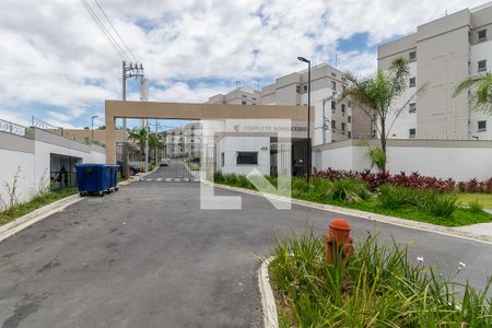 Fachada  de apartamento à venda com 2 quartos, 45m² em Manguinhos, Rio de Janeiro