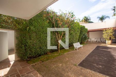 Quintal de casa à venda com 4 quartos, 220m² em Jardim Novo Mundo, São Paulo