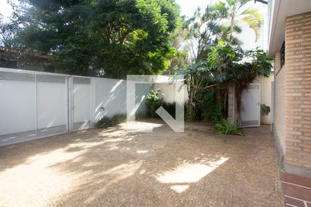 Garagem de casa à venda com 4 quartos, 220m² em Jardim Novo Mundo, São Paulo