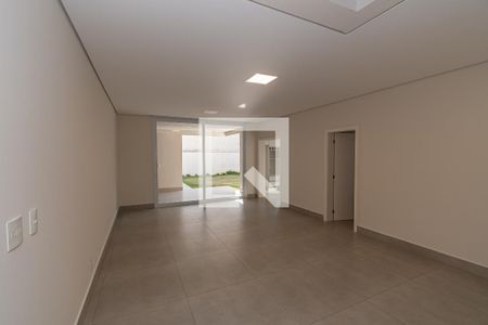 Sala  de casa de condomínio para alugar com 3 quartos, 205m² em Residencial Real Park Sumaré, Sumaré