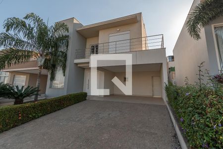 Fachada de casa de condomínio para alugar com 3 quartos, 205m² em Residencial Real Park Sumaré, Sumaré