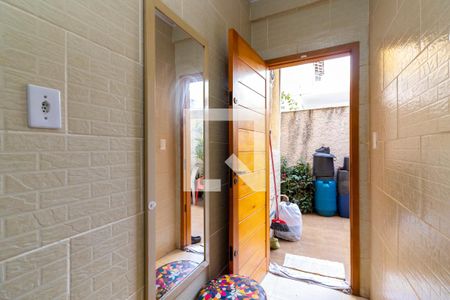 Corredor de Entrada de casa à venda com 3 quartos, 125m² em Vila Celeste, São Paulo