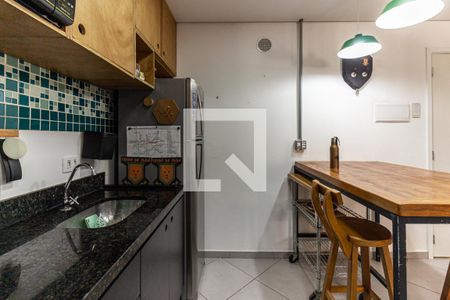 Cozinha de apartamento à venda com 1 quarto, 38m² em República, São Paulo