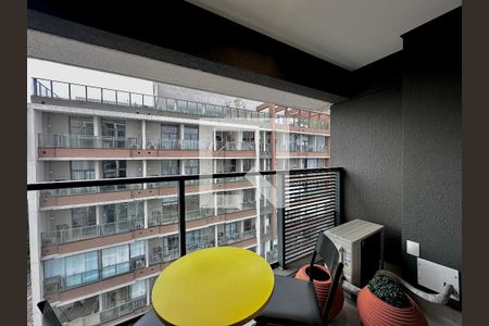 Studio para alugar com 25m², 0 quarto e sem vaga Studio para alugar com 25m², 0 quarto e sem vagaSacada