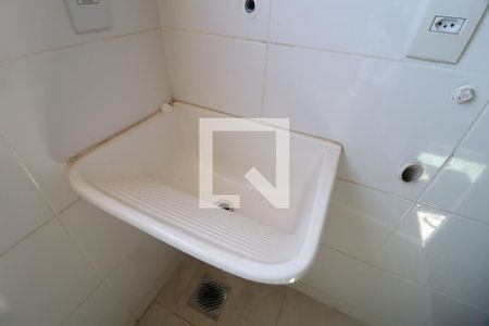 Área de Serviço de apartamento para alugar com 3 quartos, 69m² em Santa Mônica, Uberlândia