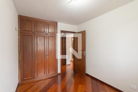 Quarto 1 de apartamento para alugar com 2 quartos, 61m² em Centro, Curitiba