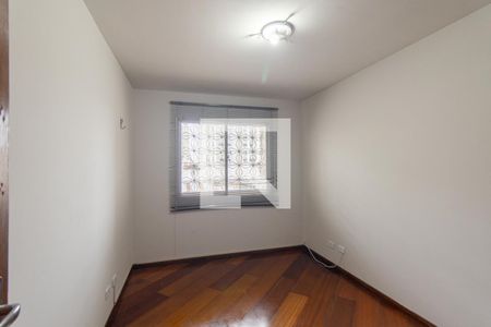 Quarto 1 de apartamento para alugar com 2 quartos, 61m² em Centro, Curitiba