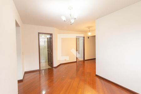Sala de apartamento para alugar com 2 quartos, 61m² em Centro, Curitiba