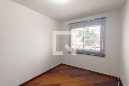 Quarto 1 de apartamento para alugar com 2 quartos, 61m² em Centro, Curitiba