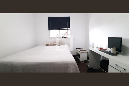 Foto 03 de casa à venda com 3 quartos, 140m² em Vila Gomes, São Paulo