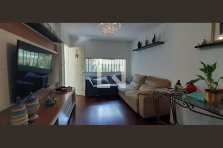 Foto 01 de casa à venda com 3 quartos, 140m² em Vila Gomes, São Paulo