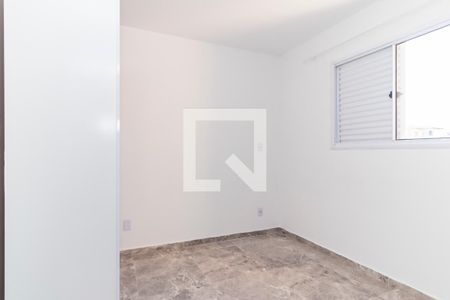 Quarto 2 de apartamento à venda com 2 quartos, 45m² em Vila Carmosina, São Paulo