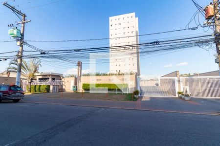 Fachada de apartamento à venda com 2 quartos, 45m² em Vila Carmosina, São Paulo