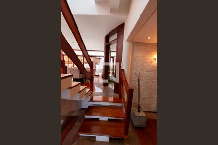 Sala 2 de casa para alugar com 4 quartos, 406m² em Residencial das Estrelas, Barueri