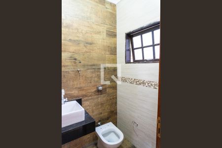 Lavabo de casa para alugar com 1 quarto, 120m² em Parque Santo Antonio, Jacareí