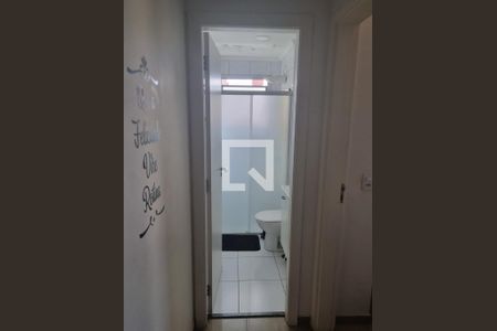 Banheiro de apartamento para alugar com 2 quartos, 56m² em Santa Terezinha, São Bernardo do Campo