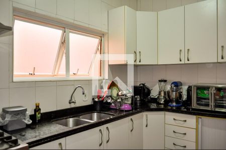 Cozinha de apartamento à venda com 3 quartos, 92m² em Santana, Porto Alegre