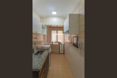 Cozinha de apartamento para alugar com 1 quarto, 40m² em Centro, Campinas