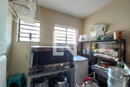 Despensa de casa à venda com 9 quartos, 600m² em Vila Joaquim Inacio, Campinas
