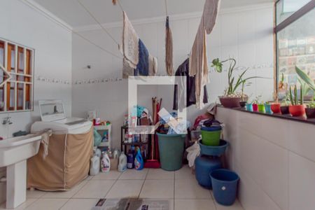 Casa à venda com 275m², 3 quartos e 4 vagas Casa à venda com 275m², 3 quartos e 4 vagasÁrea de Serviço