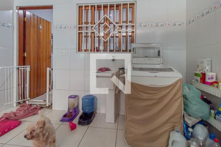 Casa à venda com 275m², 3 quartos e 4 vagas Casa à venda com 275m², 3 quartos e 4 vagasÁrea de Serviço