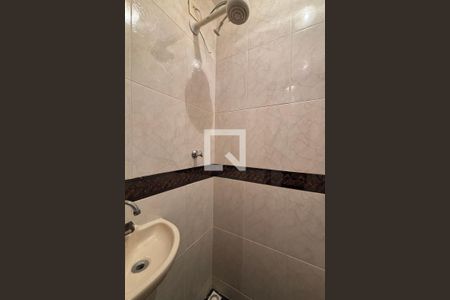 Área de serviço - banheiro de apartamento à venda com 1 quarto, 50m² em Copacabana, Rio de Janeiro